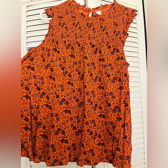 Old Navy Orange Floral Peasant Blouse.
Ruffle Trim. - Picture 5 of 5